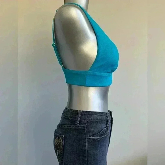 🆕Women’s |  Solid Colour Bralette - Picture 2 of 14